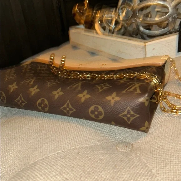 Louis Vuitton Pallas Chain Shoulder Monogram bag authentic - Picture 6 of 17